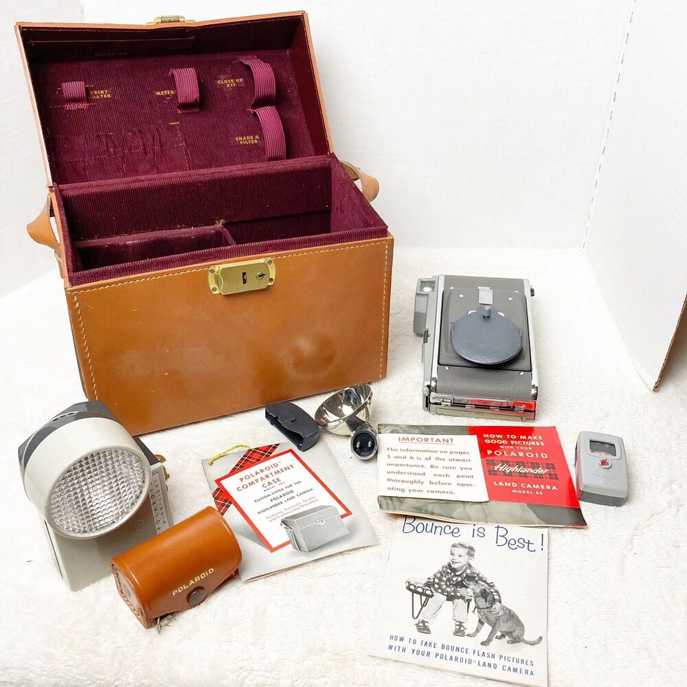 Vintage Polaroid Highlander Folding Land Camera Model 80 w/ Case, Flash & Meter